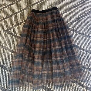 Festive and elegant tulle midi maxi skirt